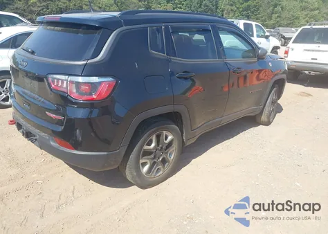 2018 Jeep Compass Trailhawk 4X4 из США, поврежденный, VIN 3C4NJDDB7JT129041